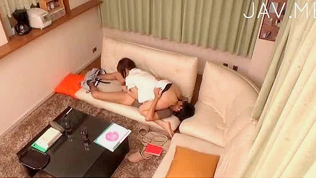 她做完口爱后骑得超棒