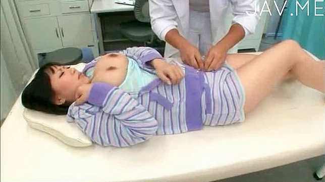 开心巨乳日本女郎热辣口交服务