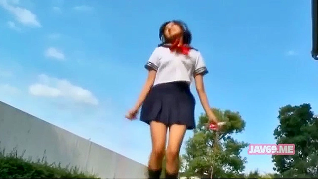 可爱女孩被操视频录影