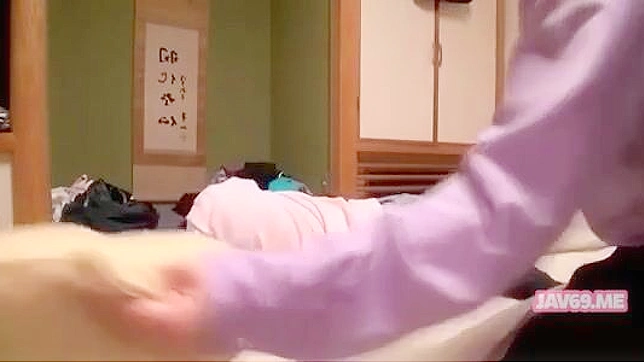 饥饿的亚洲女孩激情视频片段