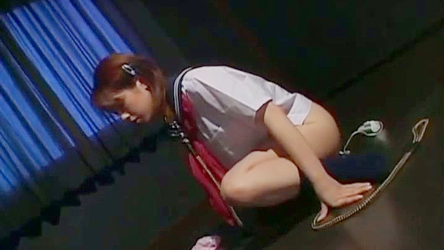 日本校花脸上喷精热恋体验