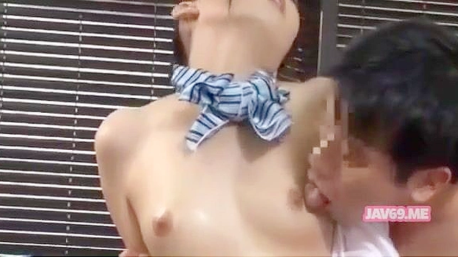 日本可爱女孩激情做爱视频片段