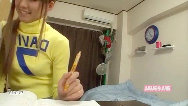 引诱人的日本女孩被疯狂做爱的视频