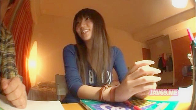 美丽的亚洲女孩被狂野视频片段十二