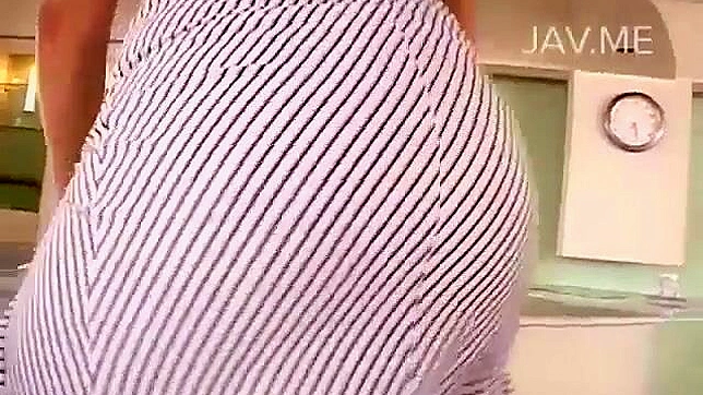 饥渴日本女孩激烈做爱视频片段