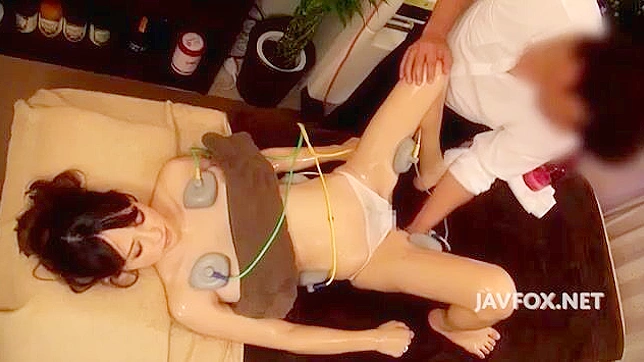 迷人的亚洲女孩激情性爱视频片段十五