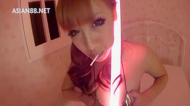 迷人的日本女孩激情做爱