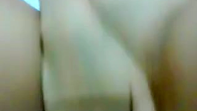 亚洲女孩自慰快感体验