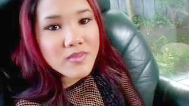 丰满天使Kitty展现诱人曲线