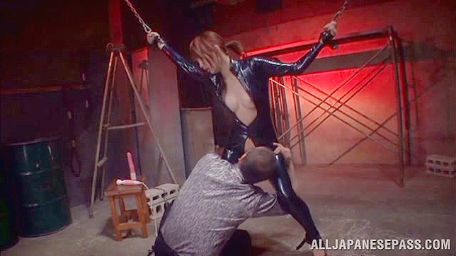 超大震动棒深入她体内