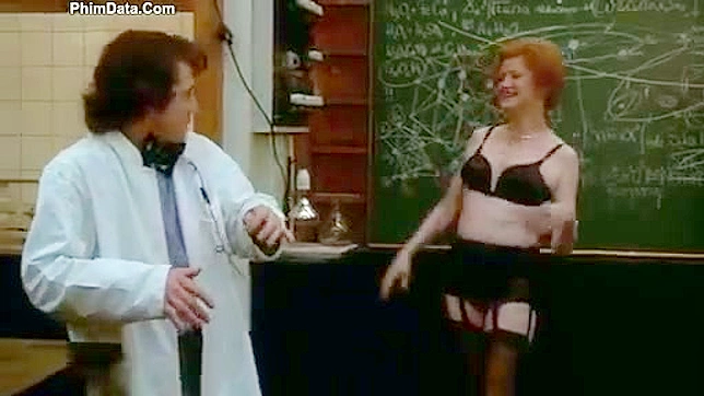 渴望热精液的宝贝被狠狠地操了屁股