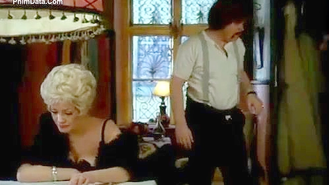 渴望热精液的宝贝被狠狠地操了屁股