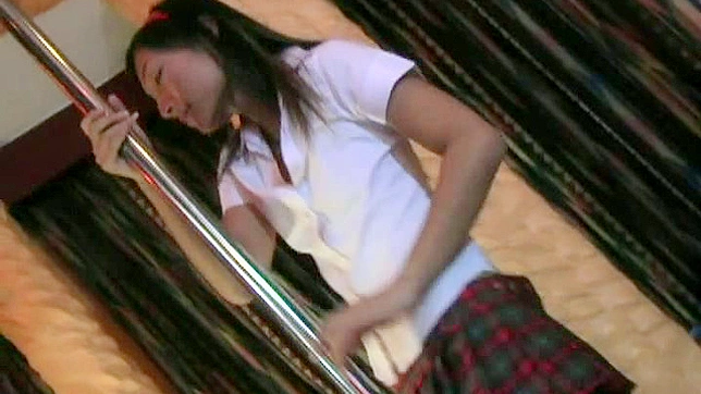 可爱女神喜欢深深插入