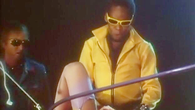 狂野之夜：宝贝被疯狂征服的瞬间