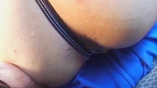 淘气的奶奶在火热团体中享受阴道刺激
