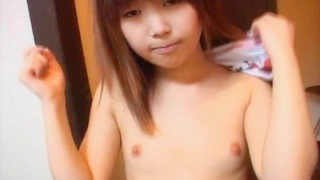 Oko Tabata 在家楼道脱衣展示多毛蜜穴 视频 2