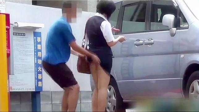 裙鲨无论如何都要她的裙子，不惜一切代价：偷窥、私处、内裤