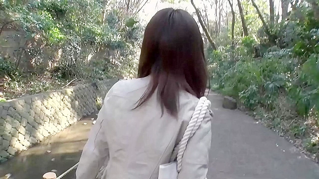 日本女孩的紧致私处被狠狠地爱抚着