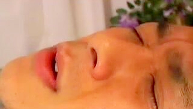 继母的秘密渴望—一部亚洲成人视频