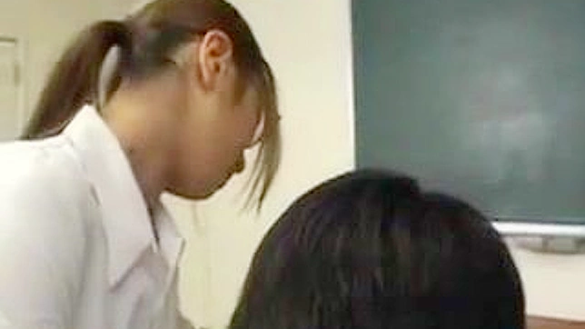 日本女教师禁恋激情故事