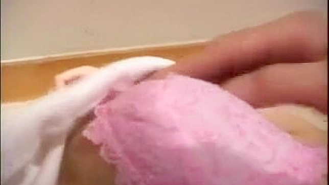 东方少女紧致阴道探秘之旅