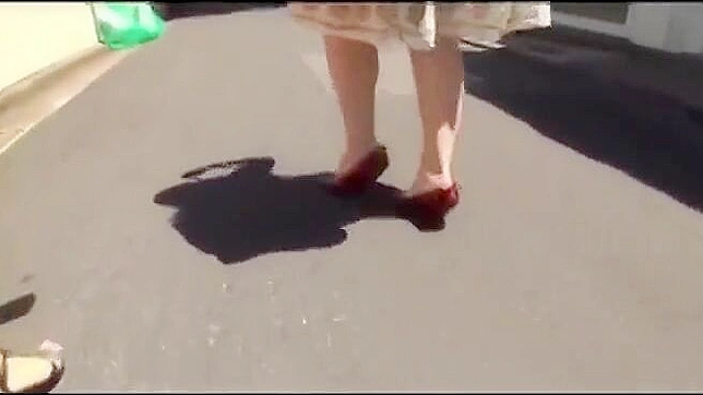 性感日本搭讪高手街头引诱美女