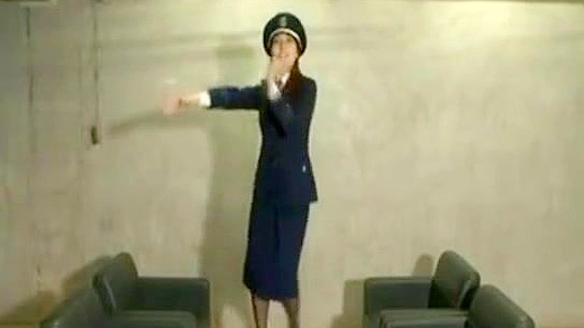 亚洲色情视频：性感女同激战释放狂欲