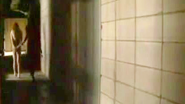 亚洲色情视频：性感女同激战释放狂欲