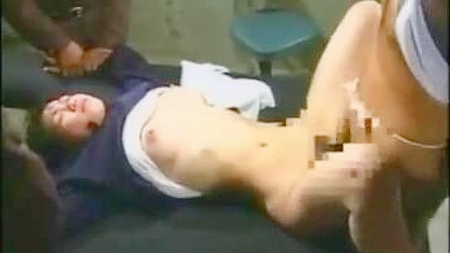 强力硬上！无助囚女的噩梦色情视频令人震惊