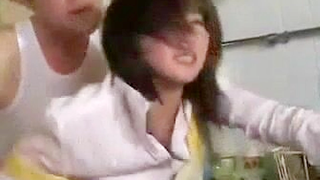 日本妻子的秘密欲望被小叔子探索