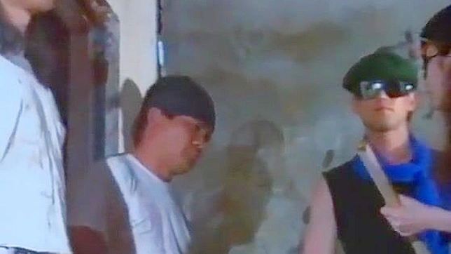 亚洲游击队的狂野战斗传奇