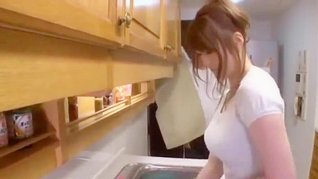 梦乃真奈的秘密欲望：主妇进入日本AV世界的旅程