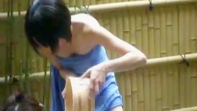 纯洁女儿在JAV水疗馆的秘密欢愉体验