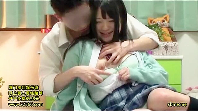 日本性感校花的肛交与 creampie 快感体验