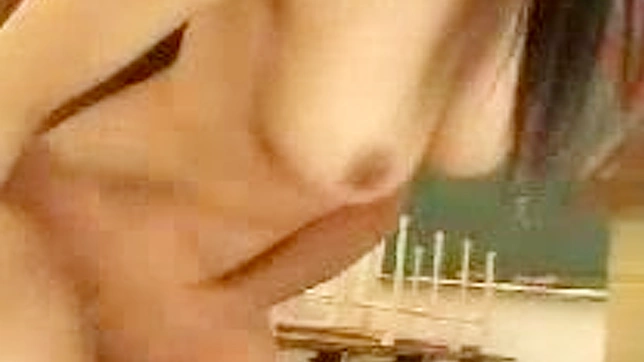 日本亚洲女教师激烈做爱