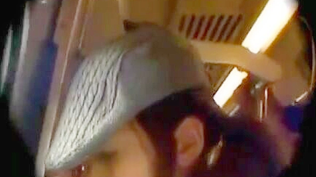 无保护少女在地铁遭疯狂乘客侵犯