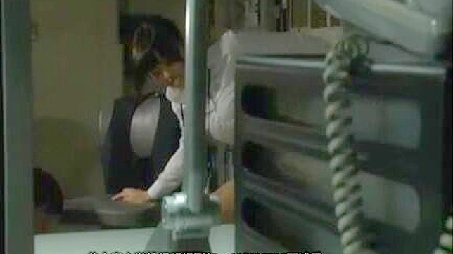 东方女商人与清洁工激情邂逅释放隐秘欲望