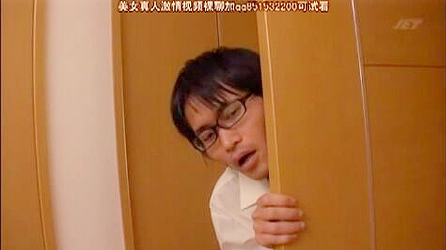 与调皮姐姐的难忘游戏之夜