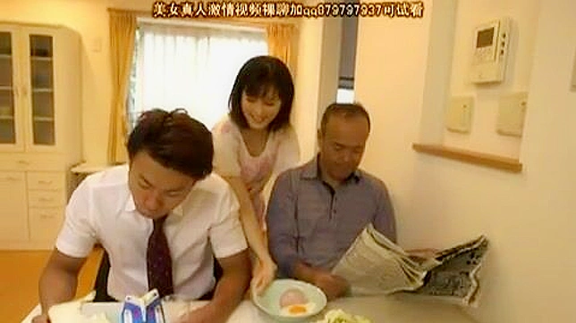 妻子日本色情片中疯狂出轨老公