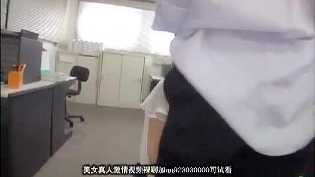 东方调皮女大学生秘密玩具收藏在火辣表演中为老板揭晓