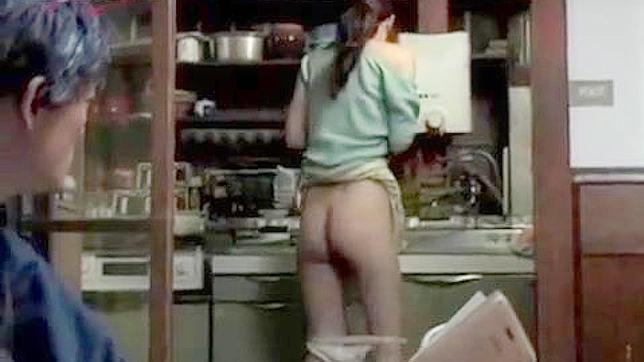 禁忌家庭关系：公与儿媳的禁欲激情游戏