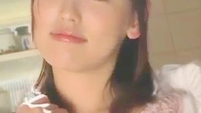 硬朗巨根满足亚洲美女主妇的渴望