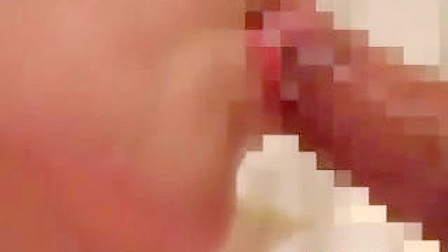 日本美人惊人的翘臀在XXX激情表演中露面