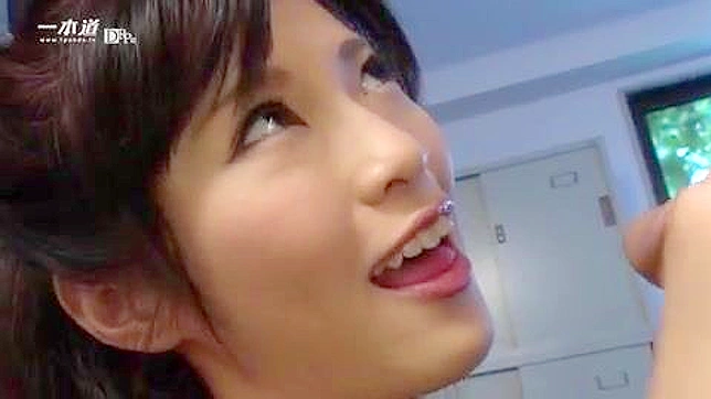 无码火辣护士与古板医生的秘密夜班