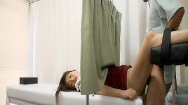 无删减版：贫穷女学生被妇科医生秘密检查