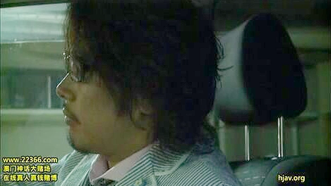 蕾丝中的自慰—老板的秘密欲望