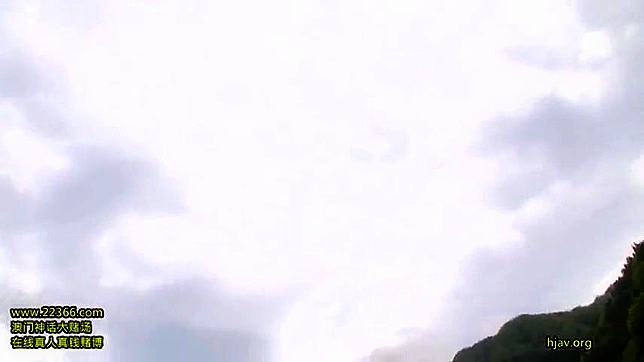 日本熟妇与饥渴工人的麻烦事