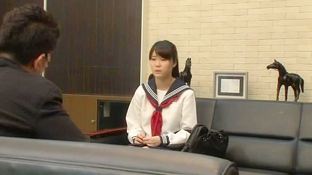 被迫的接近—被勒索少女对校长的复仇行动