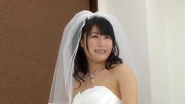 日本新娘秘婚夜与摄影师及助手的激情之夜