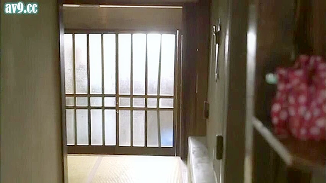 邻居之悦：妻子在厨房被品尝